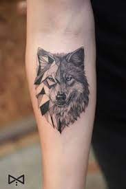Pin By Make Me Fashionable On Wolf Tattoos Wolf Tattoo Sleeve Geometric Wolf Tattoo Wolf Tattoo Forearm