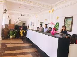 If you want to learn penyambut tetamu in english, you will find the translation here, along with other translations from malay to english. Resort Front Office Counter Picture Of Sari Pacifica Resort Spa Redang Island Pulau Redang Tripadvisor