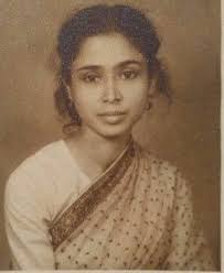 पहाड़ की घसियारिनों के गीतों को देश भर में गुंजा देने वाली इस गायिका की  पहली पुण्यतिथि है आज