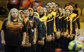 Bola malaysia adalah bola negara terletak di asia tenggara dengan bola thailand dan bola brunei ke utara, dan segi tiga singapura dan bola indonesia ke selatan. Skuad Malaysia Juara Bola Jaring Remaja Asia Gempak