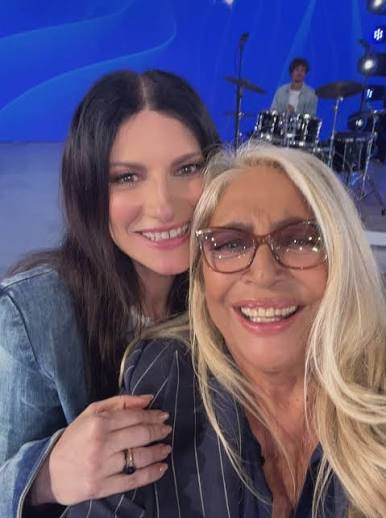 Laura ♥️ @laurapausini