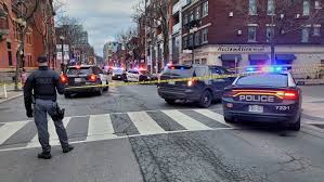 71 main street west, hamilton. Three Police Officers Injured In Hamilton Ont Stabbing Incident Ctv News