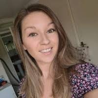 Vickie Mcallister's Instagram, Twitter & Facebook