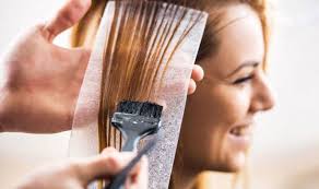 Check the processed color of the hair before rinsing off the dye. How To Go From Brunette To Blonde Without Bleach Salonvivan Blog