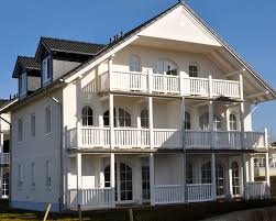 Achterdeck mit sonnigem wohnzimmer, schlafzimmer, küche u. Warnemunde Ferienwohnungen Fewo Ferienwohnung Ferienhaus Ferienhauser Appartements Apartment Warnemuende