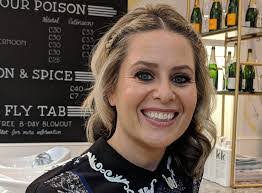 Suzanne Baumgartner's Instagram, Twitter & Facebook