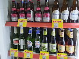 * qtrly revenue 557.6 million rgt, qtrly net profit 13.1 million rgt * qtrly year ago revenue 555.2 million rgt. 7 Eleven Malaysia Enriches Its Alcohol Selection To Include Little Creatures Mini Me Insights