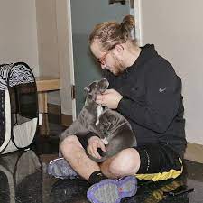 Zmyersofficial With The Puppies From Motley Zoo Animal Rescue In Seattle Wa Shinedown Zachmyers Zoo Animals Animal Rescue Puppies