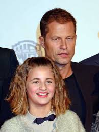 Weitere ideen zu emma schweiger, emma, keinohrhasen. Til Schweiger Wie Abgehoben Ist Tochter Emma Intouch