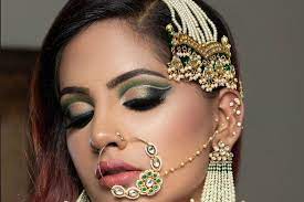 Make A Statement At Your Intimate Wedding With These Colorful Eye Makeup Looks Weddingsutra In 2021 Colorful Eye Makeup Smokey Eye For Brown Eyes Dark Purple Highlights