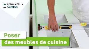 La pose de cuisine par leroy merlin. Comment Poser Des Meubles De Cuisine Leroy Merlin Youtube