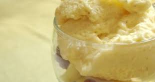 Recette De Mousse De Mascarpone Sur Lit De Fruits Frais Recette Recettes De Mousse Mousse Mascarpone Recette