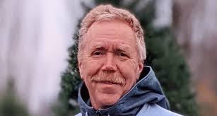 Carl Crouse's Instagram, Twitter & Facebook