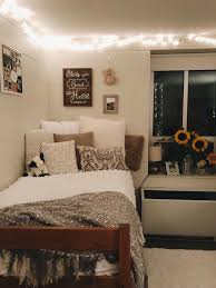 That's because this is where we go to relax at the end of the day, where we recharge our batteries. 100 Married Decoration Room Ideas Bedroom Decor Bedroom Design Home Decor