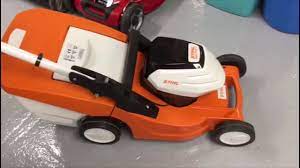 Capacity can range from 30 to 70 litres. Stihl Rma 443 Battery Powered Lawnmower Review Youtube
