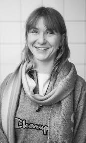 Anastasiia Lipchenko, Mitarbeit Gastronomie Bistro