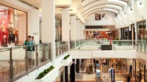 Some department stores (macy's, walmart, sears, best buy) are open late on thanksgiving day from 5 pm or 6 pm until midnight. Westfield S Garden State Plaza Mall Is Getting A Makeover