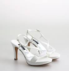 Una scarpa adatta a moltissimi abbinamenti di colore, adatta anche a chi il tacco lo usa di tanto in. Podnijeti Percepcija Samoubistvo Pittarello Sposa Randysbrochuredelivery Com