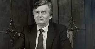 József tihamér antall de dörgicse et kisjene was born to an ancient hungarian family from the lower nobility in budapest on 8 april 1932.2 his. Betegsegevel Kuzdve Kellett Komoly Konfliktusok Sorat Kezelnie Antall Jozsefnek Mult Kor Tortenelmi Magazin Hirek