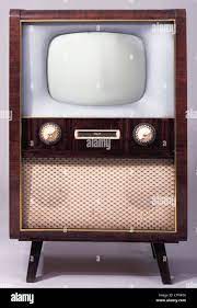 Rundfunk, Fernsehen, Standalone-Tv-Set 'Forum', Ostdeutschland, Hergestellt  Von: Veb Rafena-Werk Radeberg, Fernsehgerät Mit Integriertem Radio,  Ostdeutschland, 1959, Zusatzrechte-Clearences-Nicht Vorhanden  Stockfotografie - Alamy