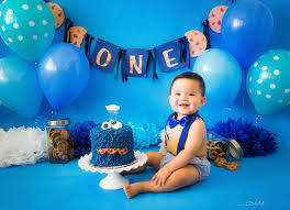 Read on for 20 first birthday ideas for healthy cakes that are both smashing and smashable. Cookie Monster Cake Smash Cookie Birthday Party Cookie Monster Birthday Party Monster Cookies