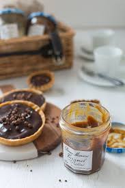 Recette De Tartelettes Chocolat Et Caramel Avec Bonne Maman Recettes Faciles Recette Pas Cher Recettes Rapides Par Stella Cuisine Recette Recette De Tartelette Mini Tarte Bonne Maman