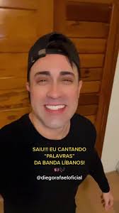 Diego Rafael Cantando Palavras da Banda Líbanos