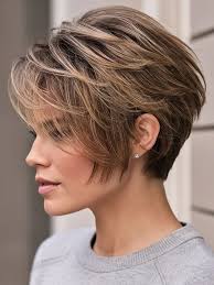 20 Asymmetrical Pixie Haircuts for 2025: Edgy Styles, Undercuts & Long Bang  Ideas