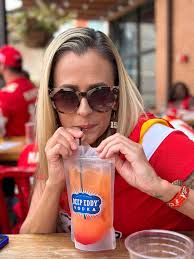 Gooooo Chiefs!!!!❤️💛❤️