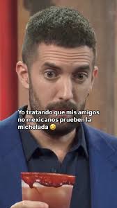 Danna se lo toma como agua 😂😂🤭 #humor #DannaPaola #LaRevuelta  #Entrevista #larevueltatve #españa #micheladas #mexico #gracioso #viral