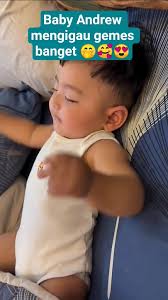 Baby Andrew is talking in his sleep 😂🤭❤️ #erikacarlina #babygemesin  #andrew #babyboy #babygembira...