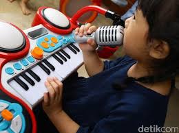 Untuk anak perempuan dengan umur 8 sampai 10 tahun, sepeda yang paling cocok adalah ukuran 24 inch. Kado Mainan Yang Cocok Untuk Anak Umur 3 Tahun
