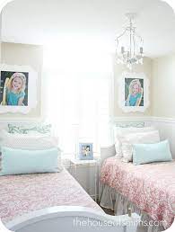 Orange Blossom Shop Giveaway Twin Room Decor The House Of Smiths Shared Girls Bedroom Shared Girls Room Small Shared Bedroom