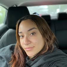 How many electric outlets are there in a Carnival Jubilee balcony room?