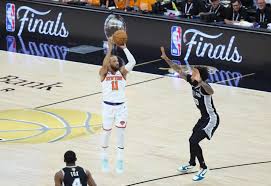 Knicks are NBA title favorites for the first time in over 30 years