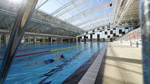Pays D Aix Piscines Reouverture De La Piscine Yves Blanc A Aix En Provence Apres Des Travaux De Refection Du Toit Ouvrant Et De La Pose Du Mur Mobile La Piscine Yves Blanc Rouvre