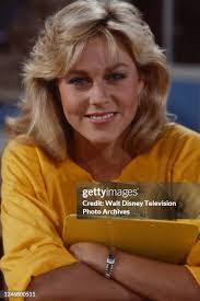 Shawn Weatherly's Instagram, Twitter & Facebook