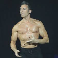 Rayane bensetti en deuil : File Gerard Vives 08 02 2014 Galaxie Danse Avec Les Stars Jpg Wikimedia Commons