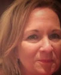 Nurse slammed for yelling at carer for wearing her scrubs in a shop is  backed by nursing body