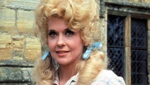 Donna Douglas who played Elly May Clampett dies