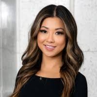 Michelle Knack's Instagram, Twitter & Facebook