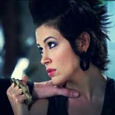 CHARMED BEHIND THE SCENES Behind the Scenes of: Pardon My Past-Part 3  Featuring… Phoebe and Piper Halliwell as P. Russell...