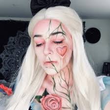 Adrienne Devlin's Instagram, Twitter & Facebook