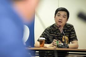 North sumatran native from pematangsiantar city, william tanuwijaya, holds a bachelor's degree in information technology from bina nusantara university. William Tanuwijaya Buka Bukaan Pemegang Kendali Di Tokopedia Entrepreneur Bisnis Com