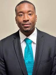 Breon Holmes's Instagram, Twitter & Facebook