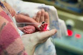 erken dogum 7 maddede anlattik anneysen