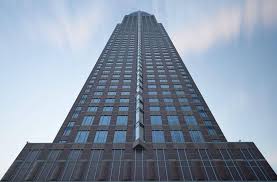 Thompson center in chicago on the occasion of the exhibition helmut jahn process progress in nuremberg. Helmut Jahn Vor Dem Von Ihm Erbauten Frankfurter Messeturm Stuttgarter Nachrichten