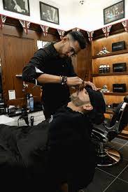 With more than 2,700 hair salons across the country, supercuts offers consistent, quality haircuts at a moment's notice. Haircut Places Open Near Me