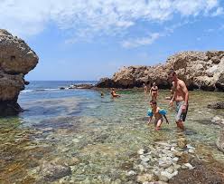 Per trovarla, bisogna andare a milazzo.la si scopre al termine di una passeggiata immersi nell'ambiente. La Piscina Di Venere A Milazzo Un Trekking Nel Blu