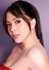 The epitome of elegance and true beaty💖 Julia Montes Kathryn Bernardo Kim  Chiu Ivana Alawi Nadine Lustre